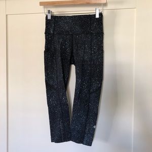 Lululemon Capri Leggings Sz 6